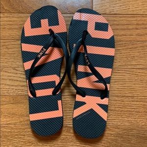 Victoria’s Secret flip flops